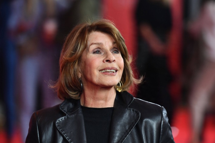 Senta Berger: „Von bewusstseinsverändernden Substanzen habe ich immer die Finger gelassen“
