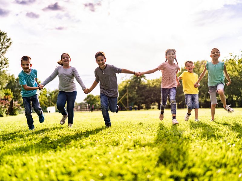So viel sollten sich Kinder täglich bewegen